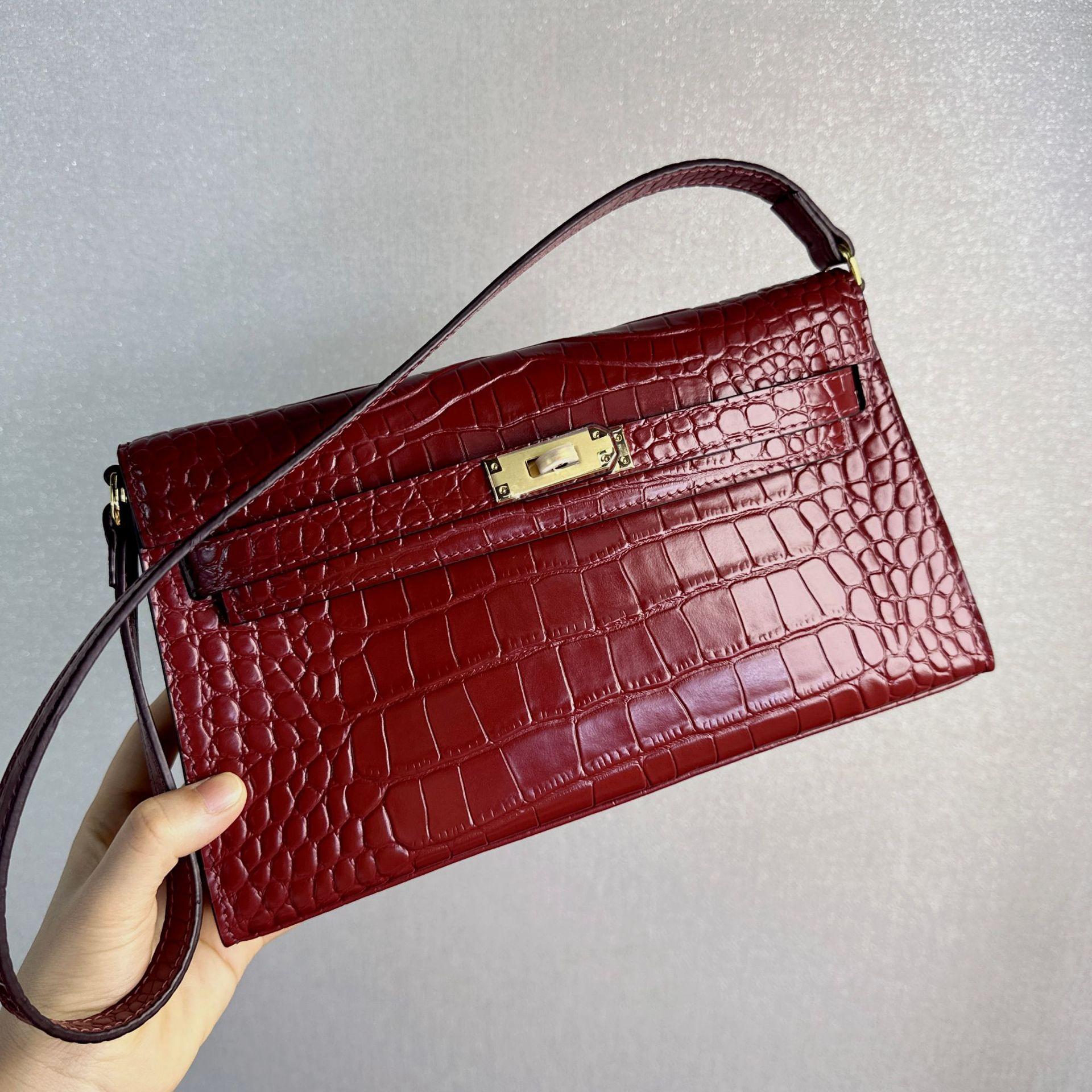 

Top-grain cowhide crocodile pattern underarm bag for women, matte leather elan single-shoulder crossbody baguette bag 27x14x5cm вино красного