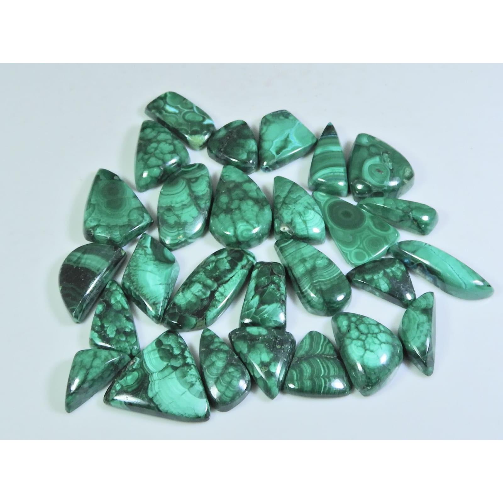 

235Cts. Кольцо из натурального зеленого малахита, размер, причудливый кабошон, лот 27 шт., C-261