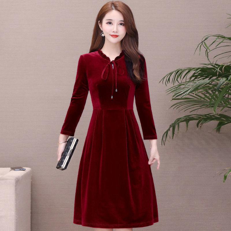 Autumn and winter large size catty golden velvet dress female mother dress loose and thin retro temperament A word bottom skirt