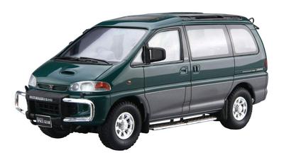 Aoshima Bunka Kyozai The Model Car Series Mitsubishi PE8W Delica Space Gear 1996 Plastic Model 1/24 No.96