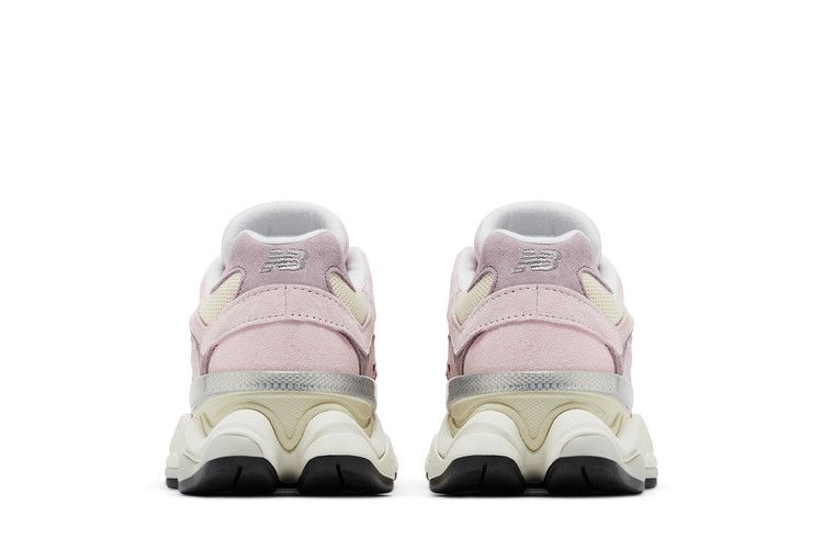 New Balance 9060 Rozen Suiker Angora