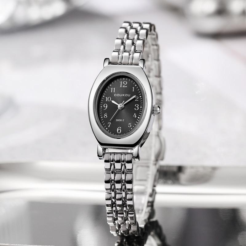 New Women's Watch Women's Style Gold Steel Belt Oval Niche Student Guangzhou Watch