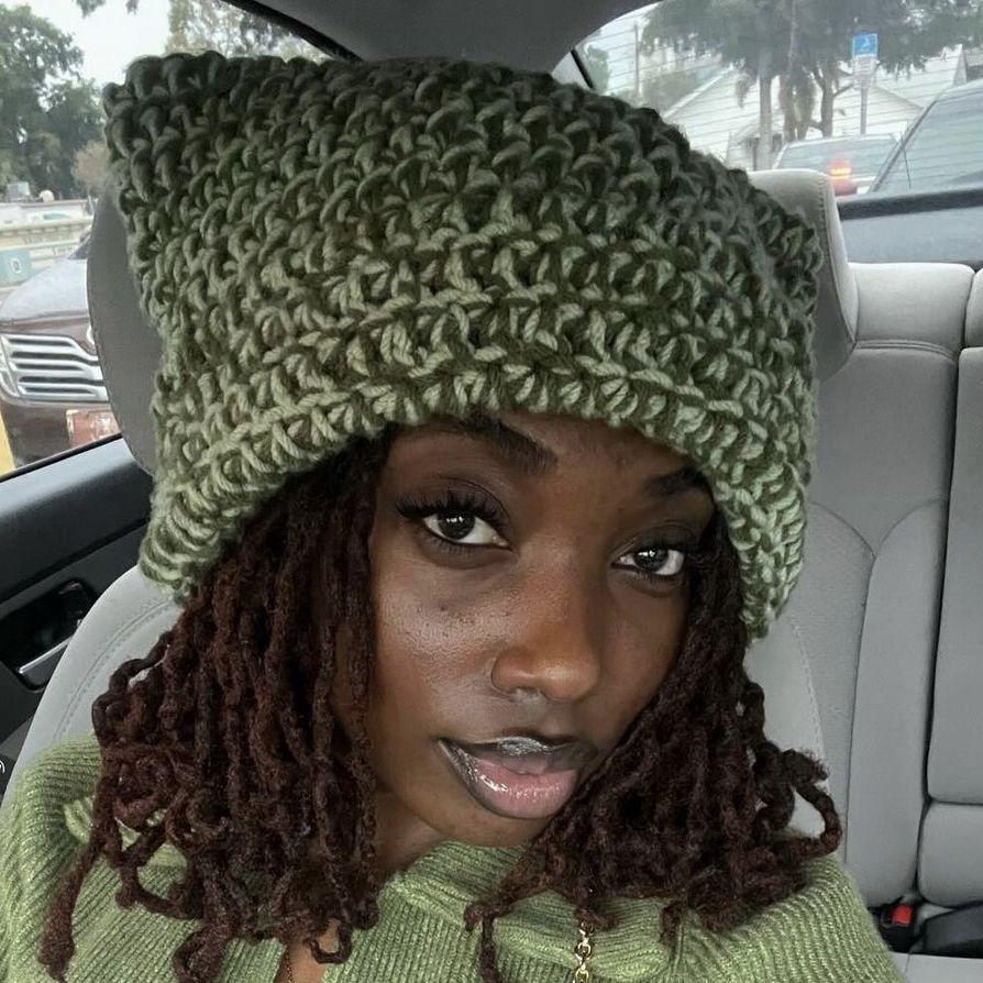 

Новая связанная вручную шапка-курица на День благодарения Adult 57-59cm