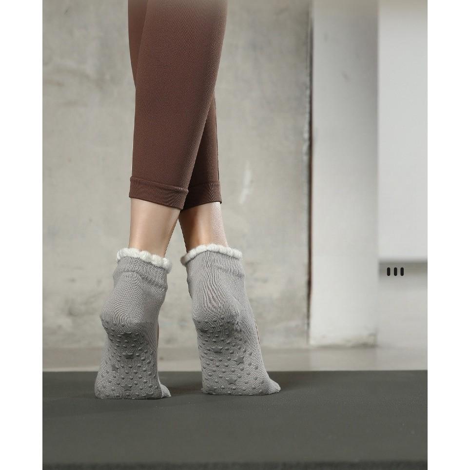 Yogastrumpor Halkfria Professionella Dam Sommar Tunna Tådelade Femtåstrumpor Kort Skaft Pilates Andningsbara Aerobics Sportsstrumpor