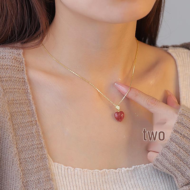 Strawberry Peach Crystal Pendant Necklace - Mori Style, Peach Blossom Luck, High-End Clavicle Chain