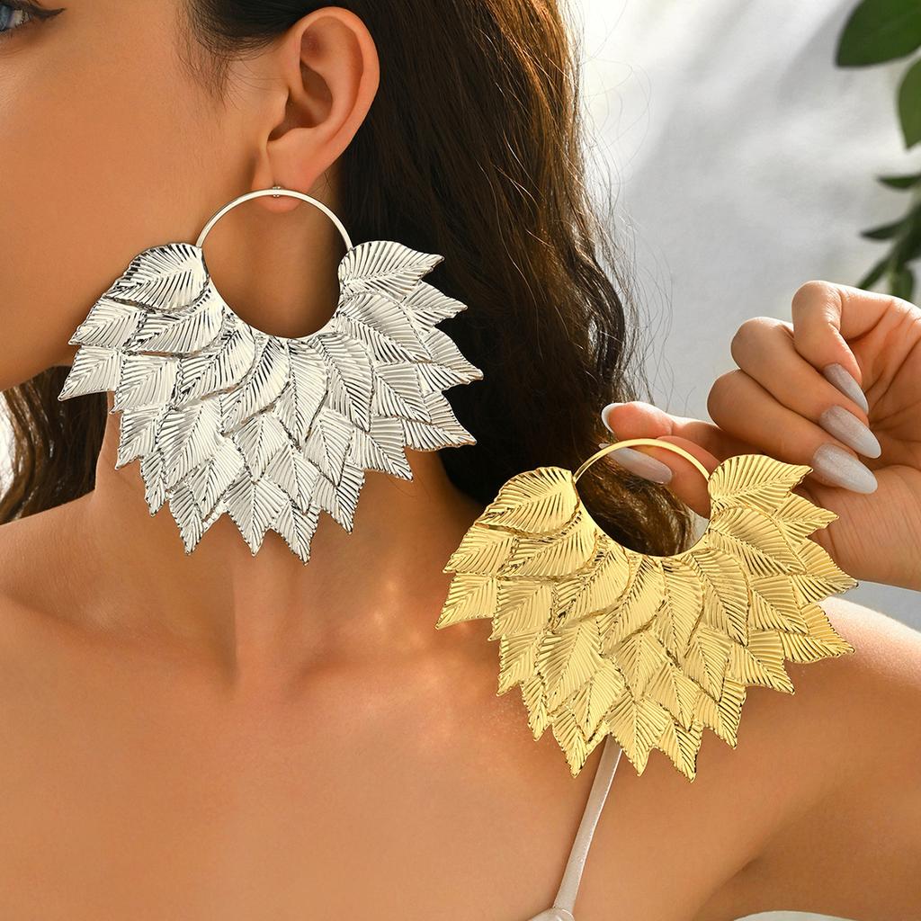 European and American Fashionistas' Earrings, High-end Leaf Design Earrings, Versatile Earrings Wholesale
