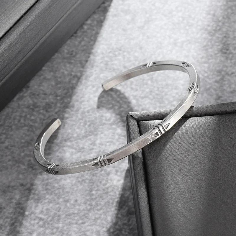 Fashionable Wings Feather Adjustable Cuff Bracelet for Men Trendy Open Design Lucky Jewelry Gift