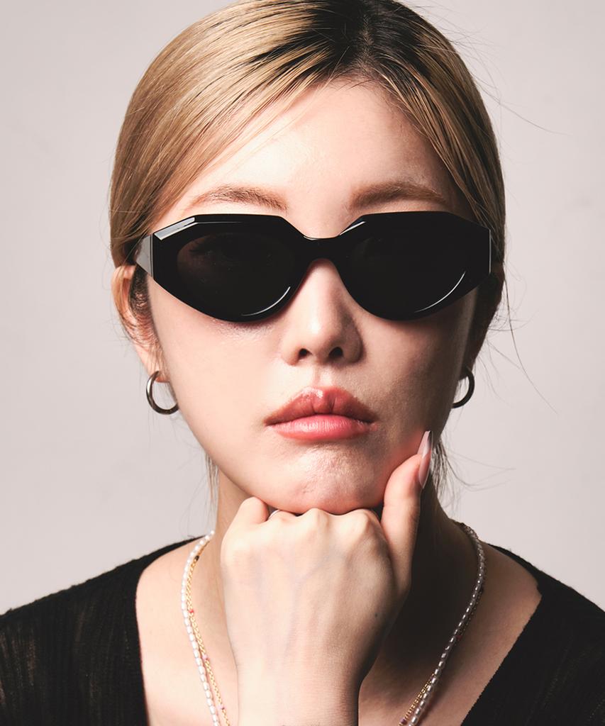 Tukyubeu Spicom (Black)