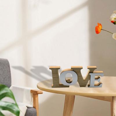 Liebesschild, Ausschnitt, Wortdekor, Buchstaben, Ornament aus Holz als Geschenk, Bauernhaus, Schlafzimmer