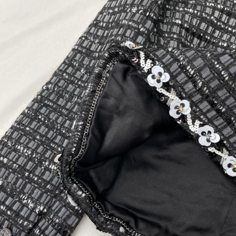Womens 2026 Silk-Lined Short Stand Collar Jacket With Black White Sequin Trim Contrast Panel Detail