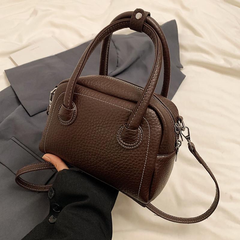 Ielgy High-End Handbag Ladies Fashion Texture One-Shoulder Autumn Winter Popular Commuter Mess