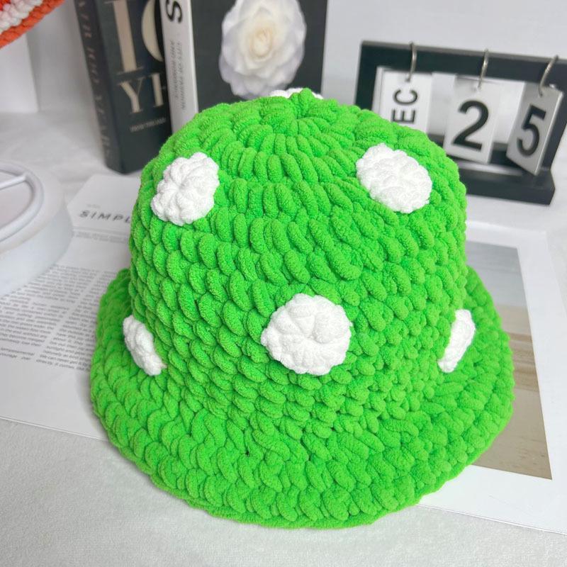 

Очаровательная мультяшная вязаная крючком шапка-бини с грибами - Уютная, толстая вязаная шапка рыбака для осени и зимы. зелёный