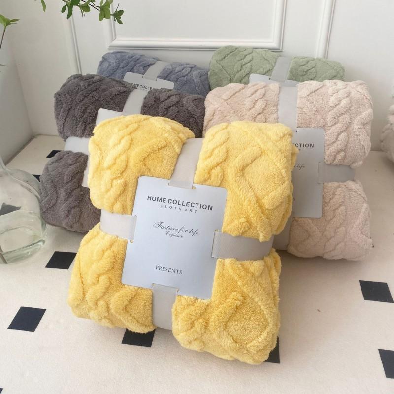Single-layer Fleece Blanket Coral All-season Home Office Air Conditioner Pet Gift Small