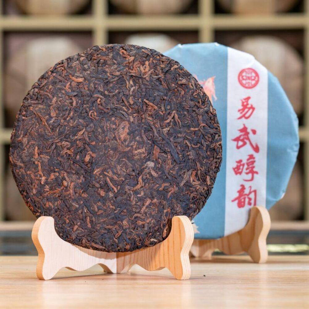 357g Yiwu Seven Seed Ancient Tree Aged Yunnan Ripe Pu er Tea Cake 357g