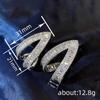 High-end wind chic triangular hollow design stud earrings, exquisite temperament, shiny and slightly inlaid, earrings