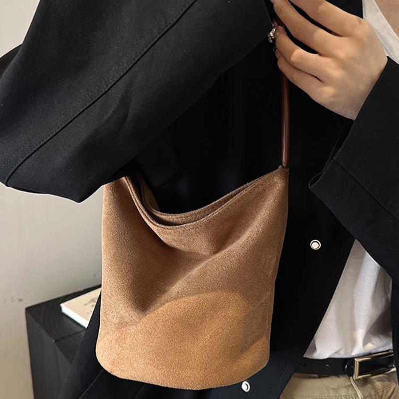 Retro Handbags For Women Trendy Suede Leather Solid Commuting Shoulder Bags Autumn Winter Women's Casual Versatile Bucket Bag