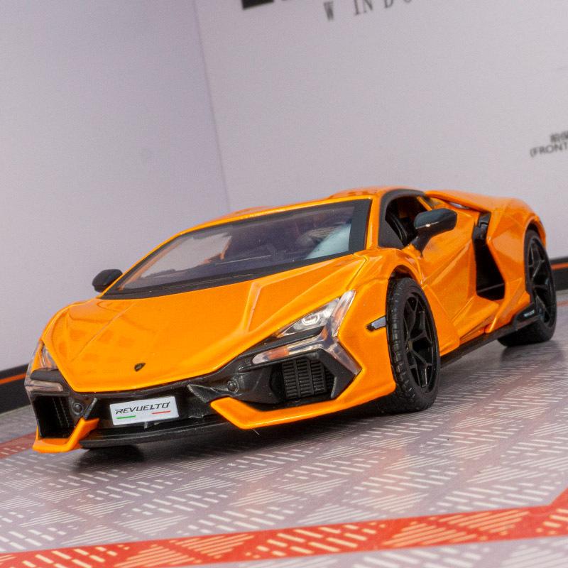 

Caipo 88737 Модель Lamborghini Aventador: Игрушечный суперкар из сплава со звуком и светом для детей.