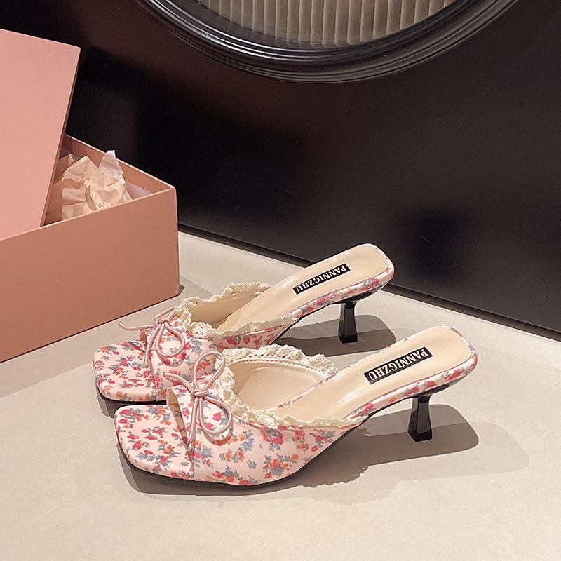 

Temperament French drag women s cool slippers edge one word new bow 2025 summer elegant lace fashion high heeled slippers 40