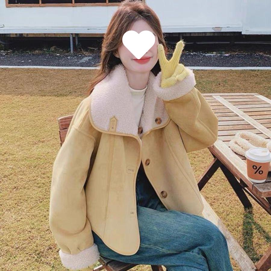 

Женская зимняя замшевая куртка с лацканами, на подкладке из натуральной овчины и меха - Короткая, свободная, омолаживающая, универсальная. S: Around 100 lbs жёлтый