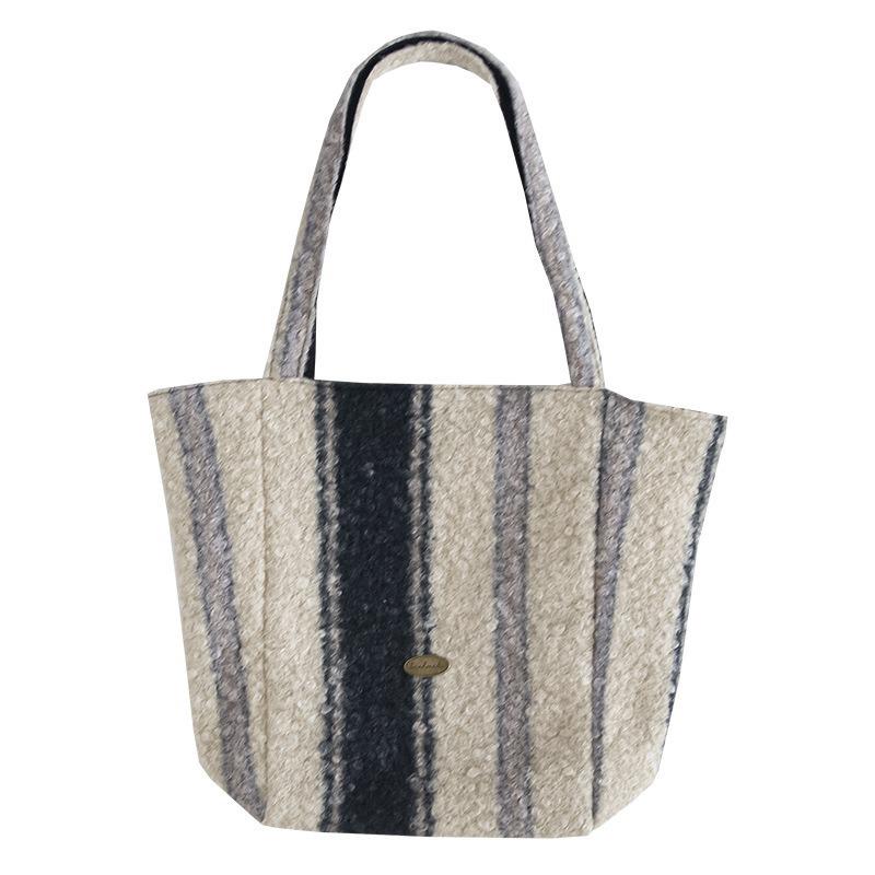 2026 New Ins Style Reversible Woolen Tote: Autumn/Winter Large Capacity Trendy Shoulder Shopping Bag
