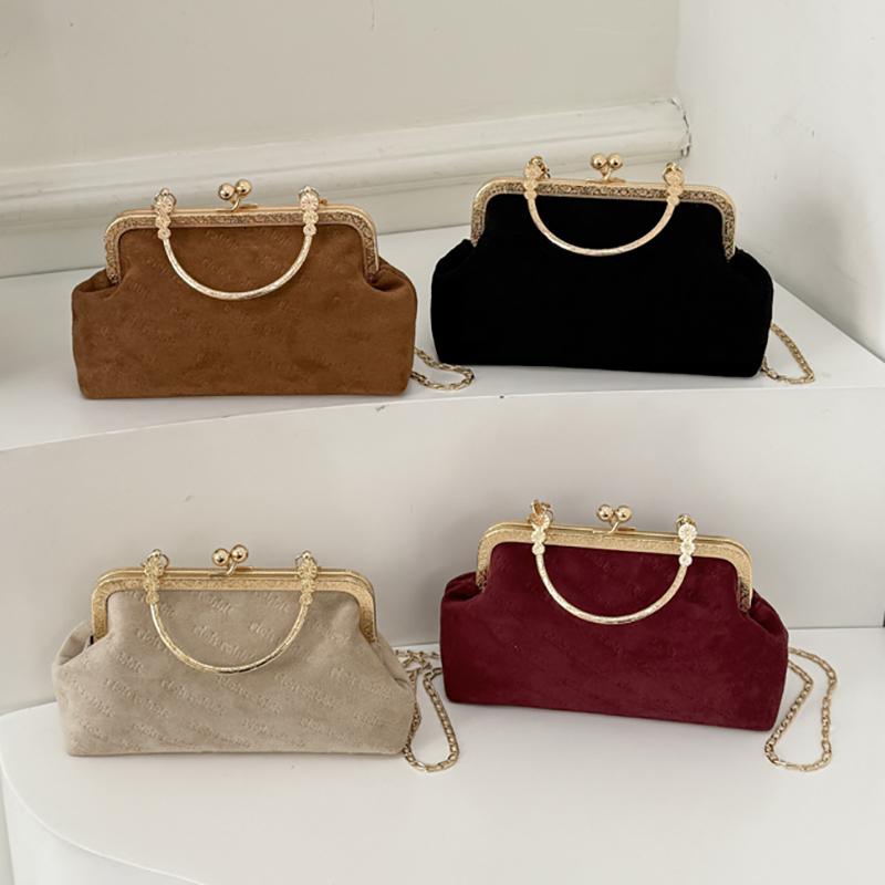 New Vintage Handbag Shell Lock Bags Chic Women's Purse Handmade Lay Bags Stylish Retro Women's Handbags Chain Crossbody Bags
