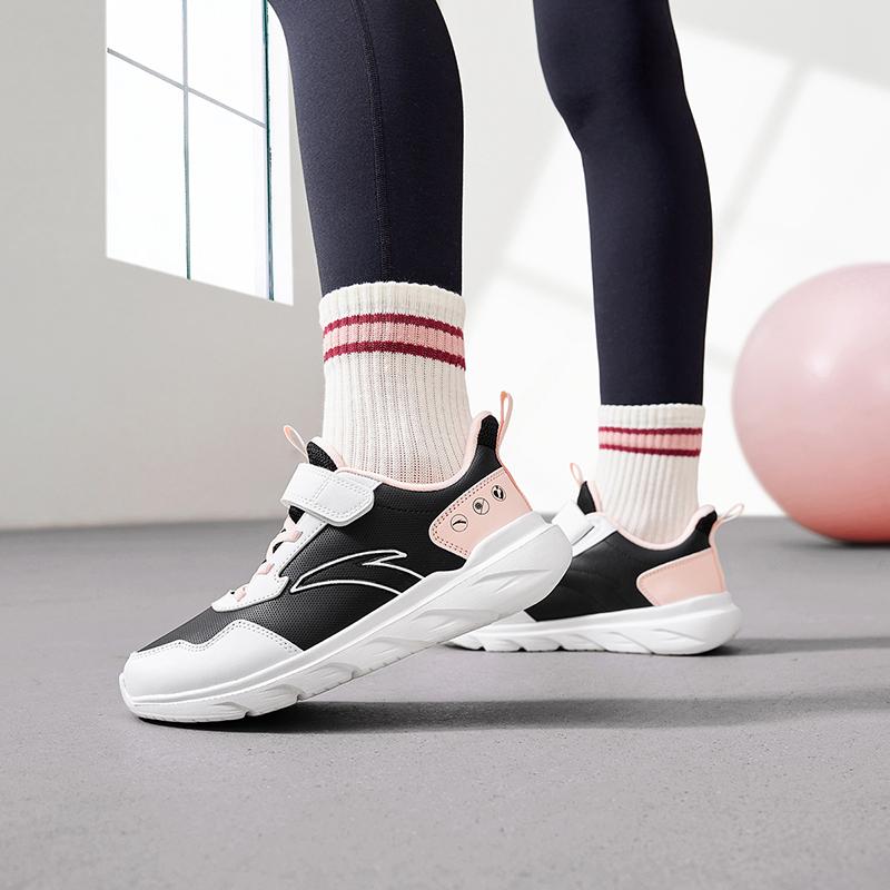 Anta Kinder Vitalität Einfach Vielseitig Leicht Stoßdämpfung Niedrig geschnitten Laufschuhe Kinder Sneaker Schwarz Weiß Rosa A22435568-5