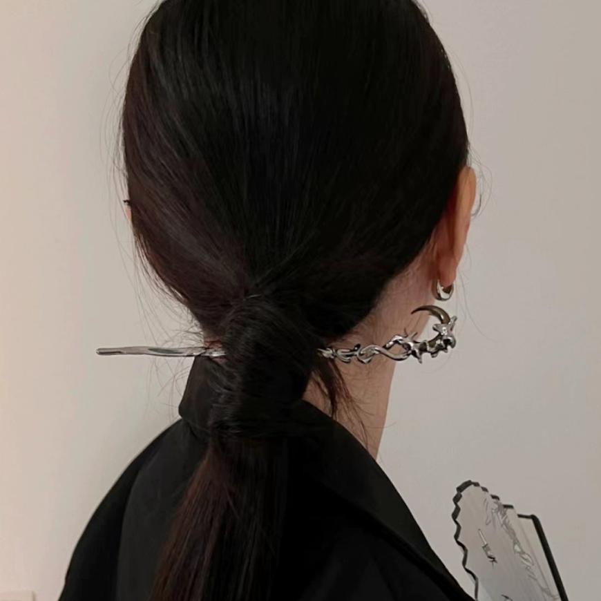 Chinese Style Black Moon Tassel Hair Stick for Women Elegant Metal Hanfu Chopstick Hair Sticks Hair Accessories Ornaments