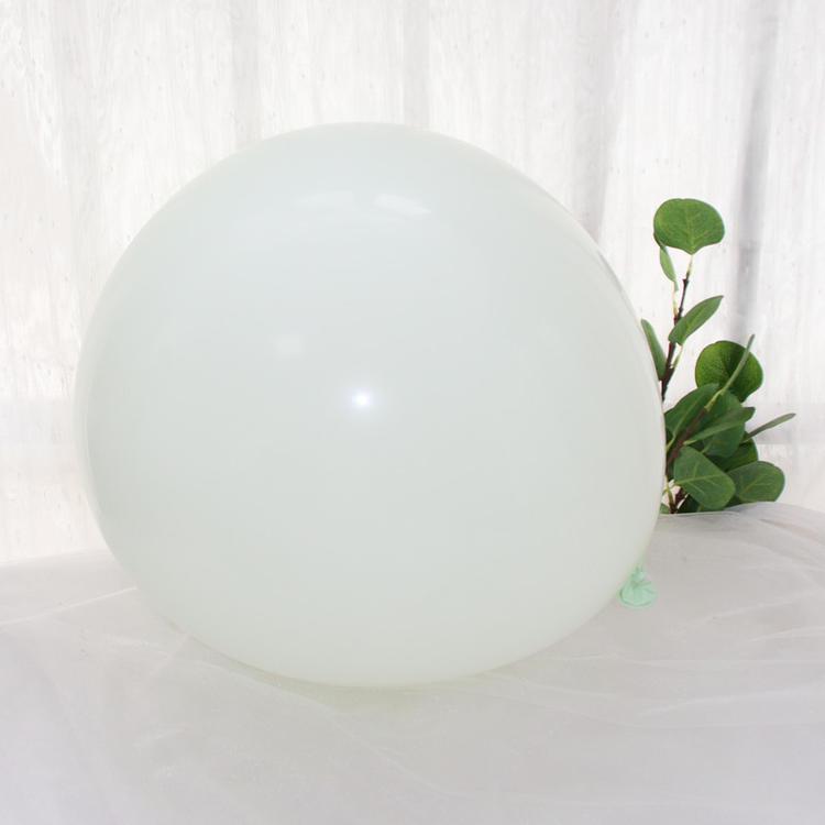 18-inch Round Macaron Latex Balloons: Blue, White, Green, Yellow - Perfect for Wedding Decoration and Matte Background Walls.