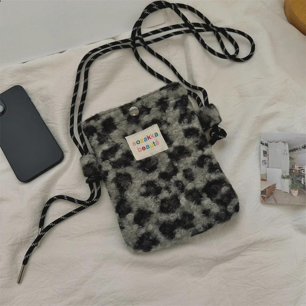 New Plush Dot Crossbody Bags for Women Cute Pink Shoulder Bag Handbag Purses Portable Phone Pouch