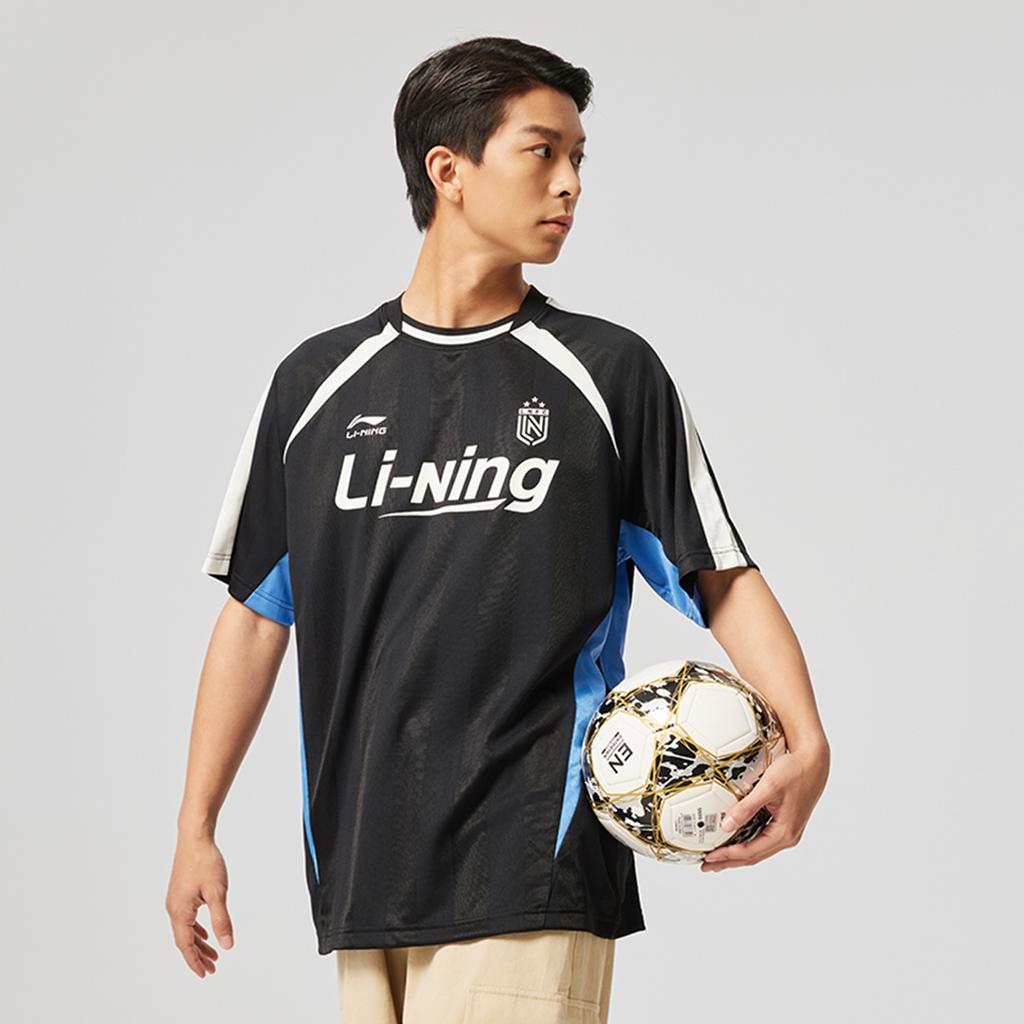 Li Ning Seria Lifestyle Sportowy Retro Amerykański Swobodny Wygodny Prosty Okrągły Dekolt Wszechstronny Krótki Rękaw T-shirt Męskie T-shirty Czarny AHSV759-2