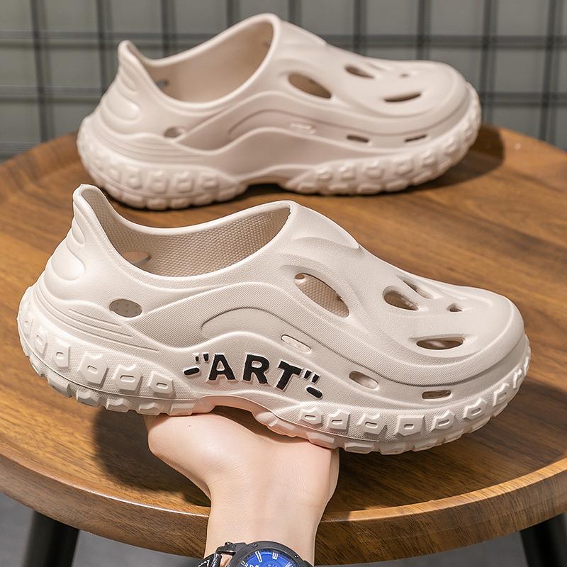 One Piece Is Sent On Behalf of Others, Hole Shoes, Men's Summer Wear, Thick-soled Shit-stepping Bag Head, Coconut Sports, Outdoor Beach Shoes.