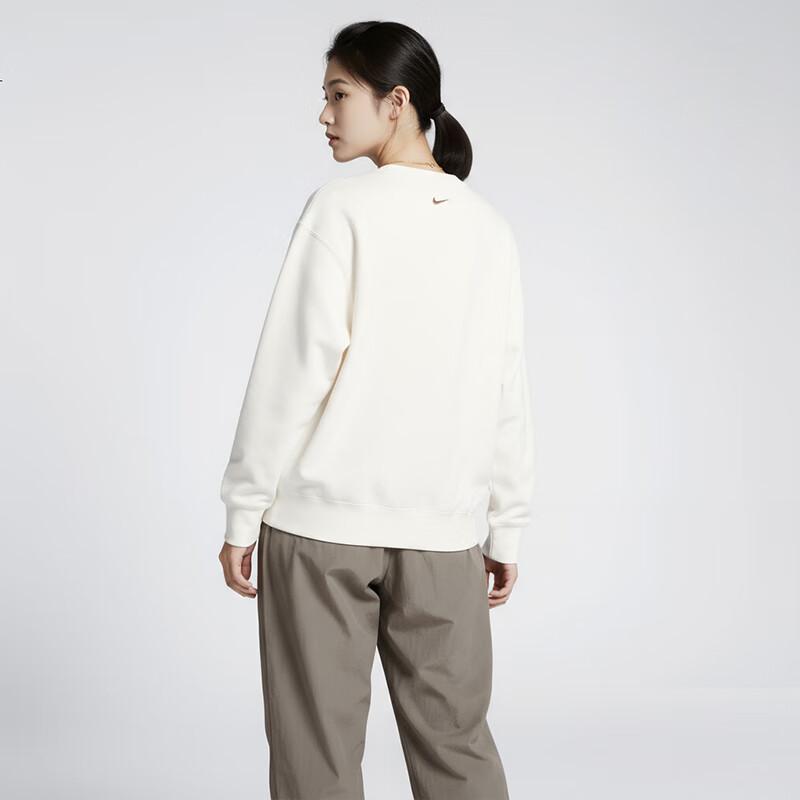 Nike Women s Casual Sweatshirt M