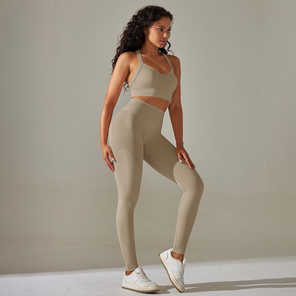 New Seamless Yoga Suit, High Waist Peach Hip Tight Pants Set, Cross Back Bra Set, Sweat Absorbing Running Fitness Two-Piece Set For Women