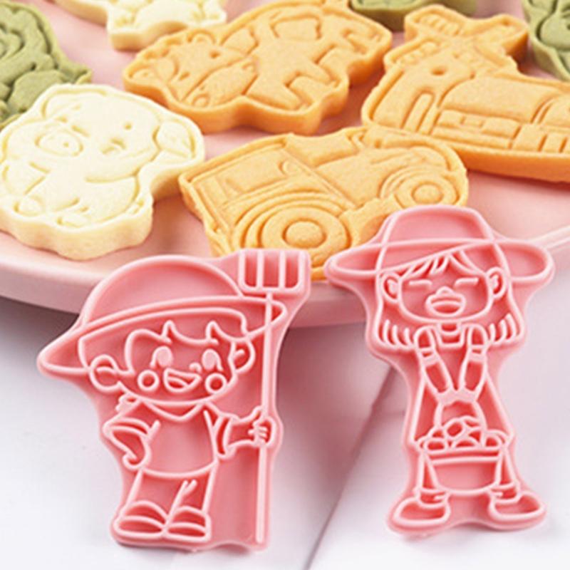 8Pcs Dough Molds Small Cookie Molds Biscuit Cutter Farm Animal Shape Pastries Molds PP Texture Suitable for Celebration