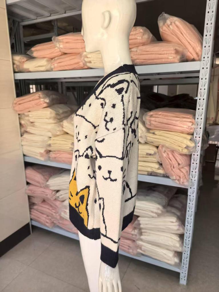 Women's Plus Size V-Neck Cat Jacquard Knit Cardigan - Preppy Autumn/Winter Cartoon Style