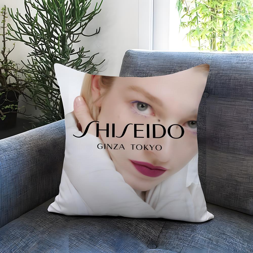 VVVioletS EvergardenS Cushion Cover Comfortable Reversible Pillow Cover Ideal for Car Sofa Bedroom & Beyond