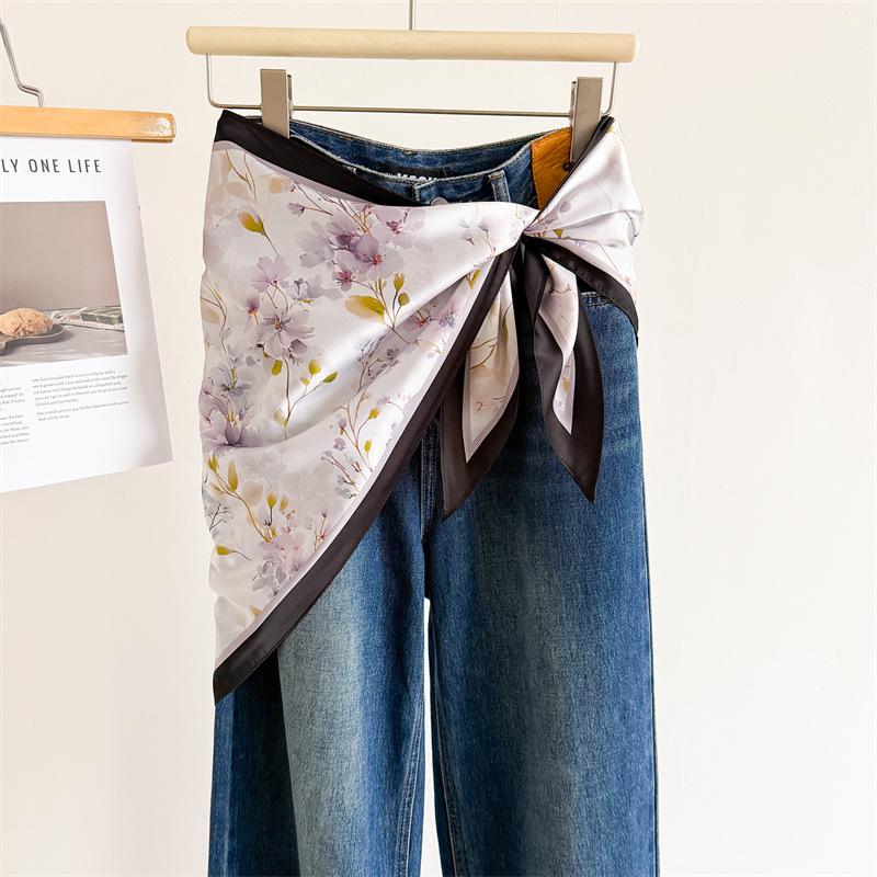 Commuter Flower Simulation Silk Printing Waist Triangle Scarf Sunscreen Shawl Scarf Women's Silk Scarf Scarf Headscarf Scarf