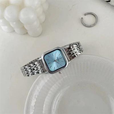 Relógio de Quartzo Feminino Elegante com Mostrador Quadrado - Pulseira de Aço Estilosa para Estudantes e Senhoras
