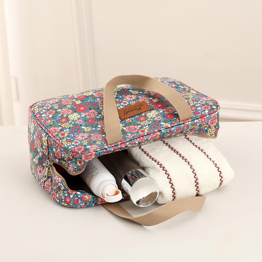 Large-Capacity Portable Handheld Toiletry Bag Travel Travel Shower Waterproof Shower Bag Handheld Toiletries Storage Bag