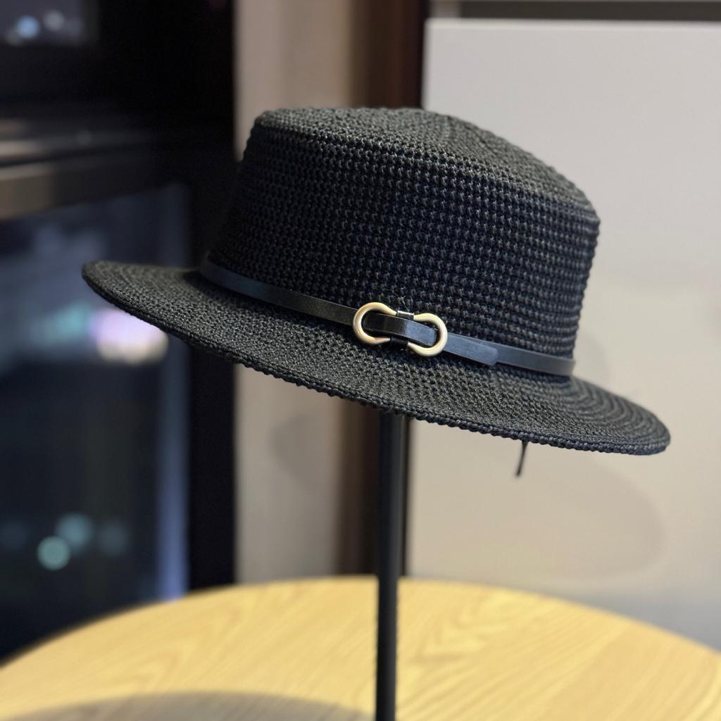 Spring and summer new straw hat women's sun hat fashionable retro French flat top hat outdoor seaside sun hat tide