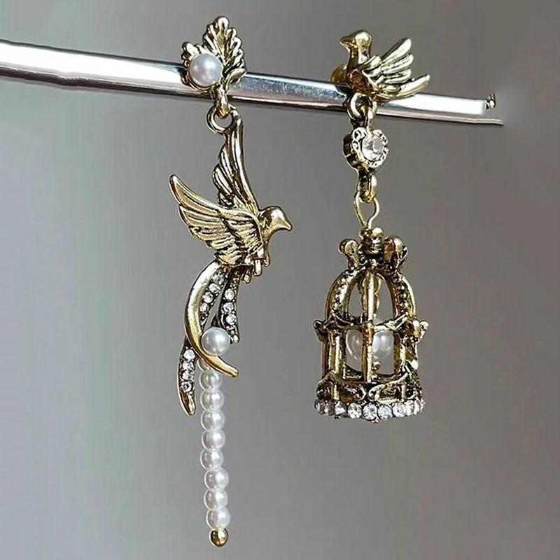 

French Retro Light Luxury Flower Imitation Pearl Water Droplet Tassel Earring Medieval Vintage Court Style Jewelry Gift