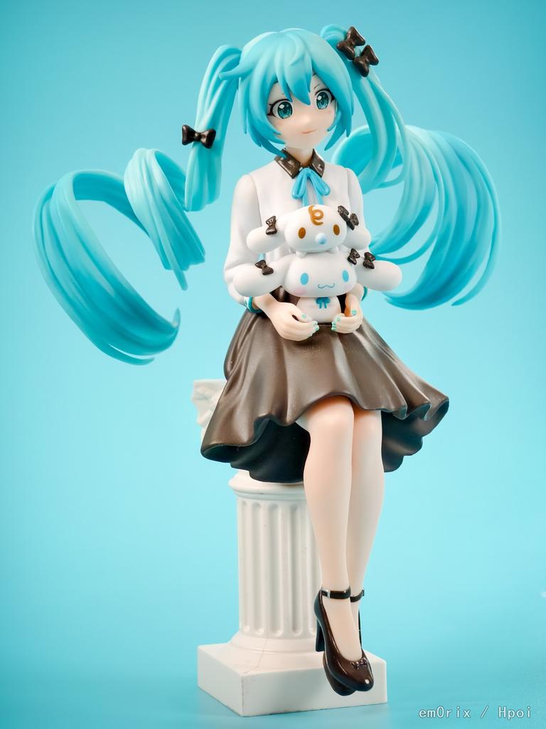 14Cm Anime Hatsune Miku Big Eared Dog Sitting Position Pvc Models Action Figure Decorations Toy Gift
