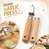 Presse-ail en acier inoxydable avec poignées en bois Carré Broyeur d'ail Outil de cuisine Manuel Hache-ail pour Écraser l'ail facilement