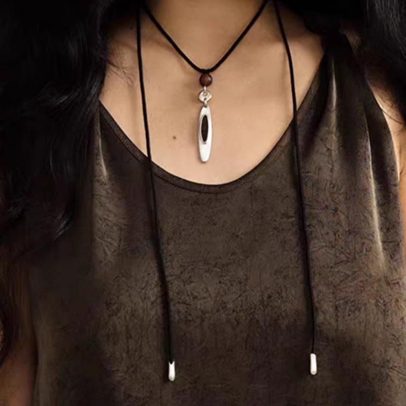 Long Water Droplets, Black Agate Pendant, Sweater Chain, Simple And Cold Style, Simple And Versatile Trend Woven Rope Necklace