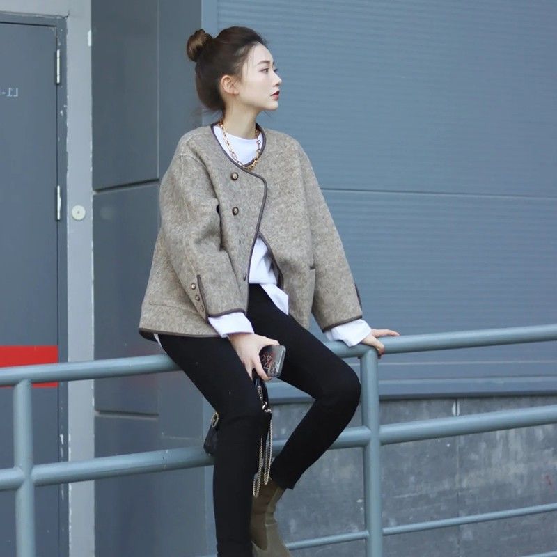 2025 New Fascinating Daughter's Coat Winter and Autumn Sweater Wool Lace Coat Girls' Loose Coat Charming Plush Coat Cute Student Girls' Coat