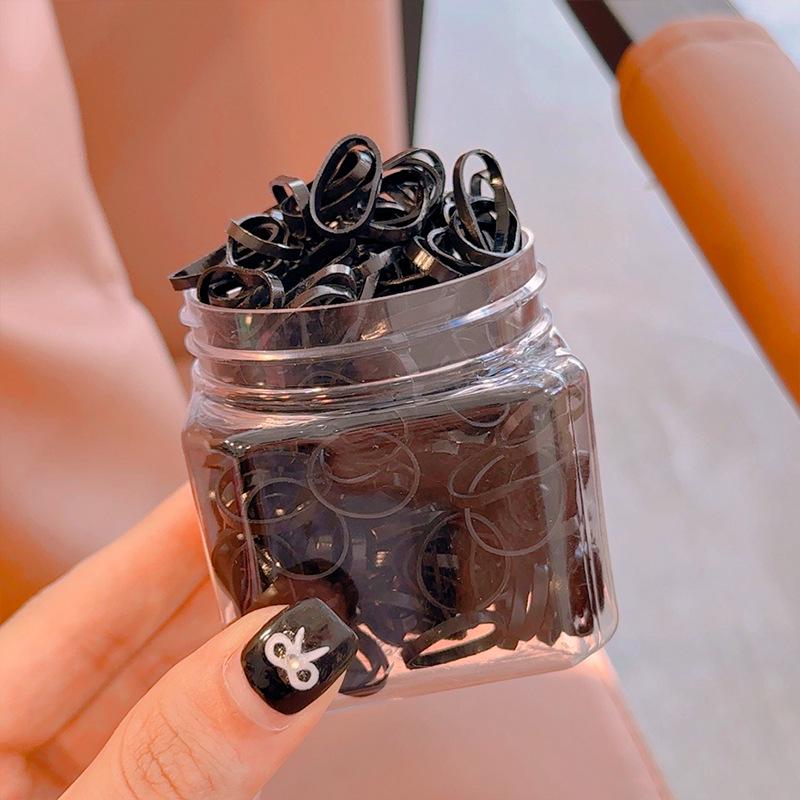 Jarred Rubber Hair Bands: No-Damage, Strong, and Unbreakable Hair Ties
