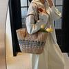 Women Woven Straw Large Tote Bag Zipper Closure Underarm Bag Summer Trendy Handbag for Beach Travel