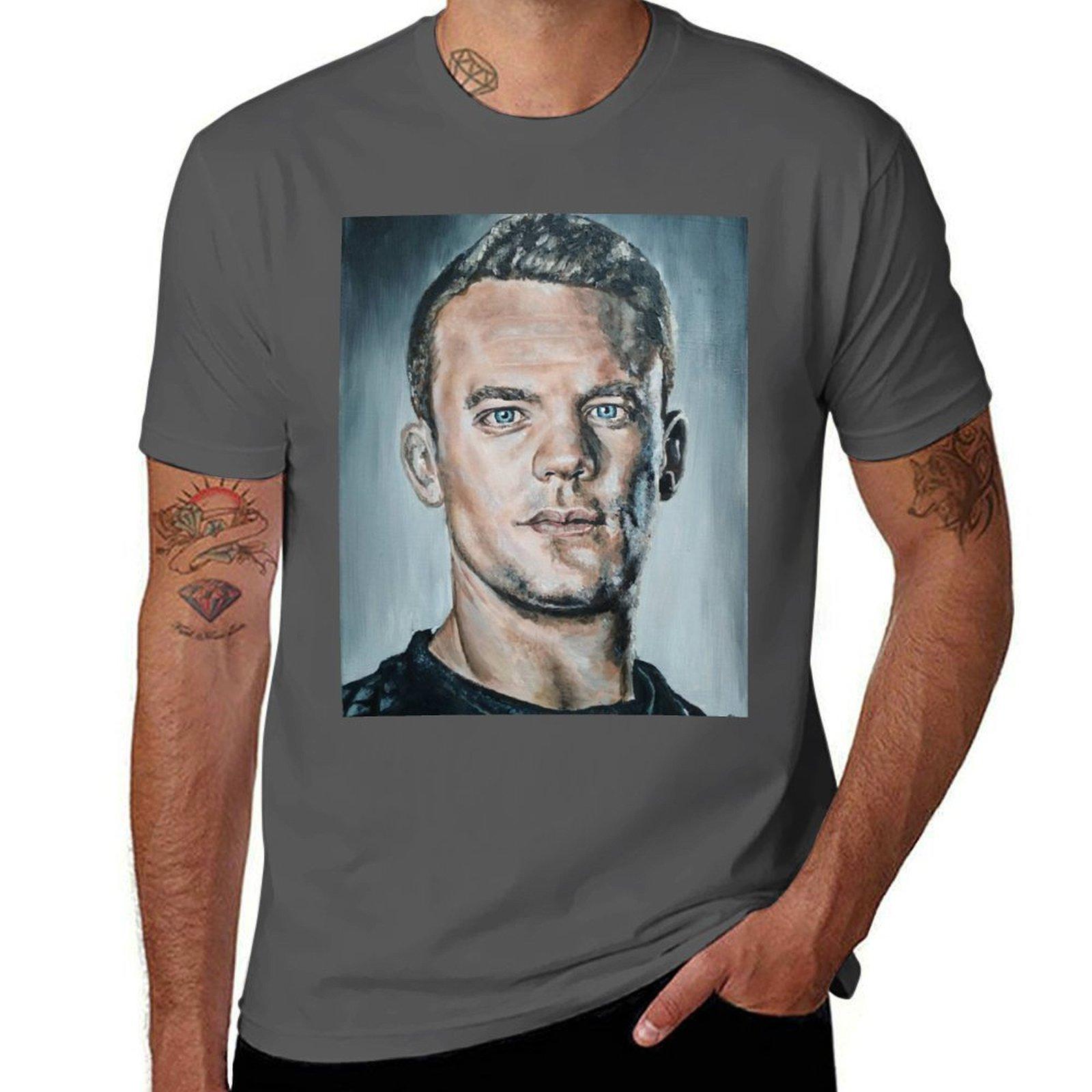 

Manuel Neuer - FC Bayern T-Shirt black cotton t-shirt plain for man package t shirts designer T-Shirt XL