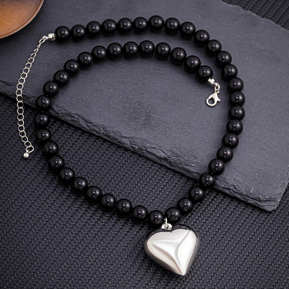 

NEW Vintage Goth Heart Love BowknotI Mitation Pearl Necklace for Men Y2k Aesthetic Harajuku 2000s EMO Zircon Accessories WOMPop