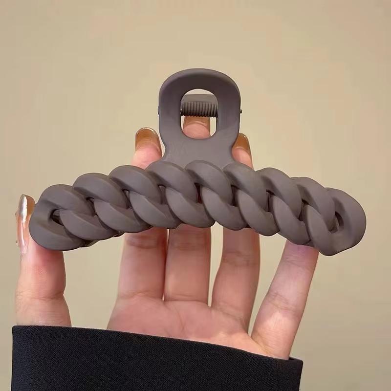 Frosted Chain Large Hair Clip for Women Elegant Shark Clip Hair Claw Fashion Girl Hair Clamp